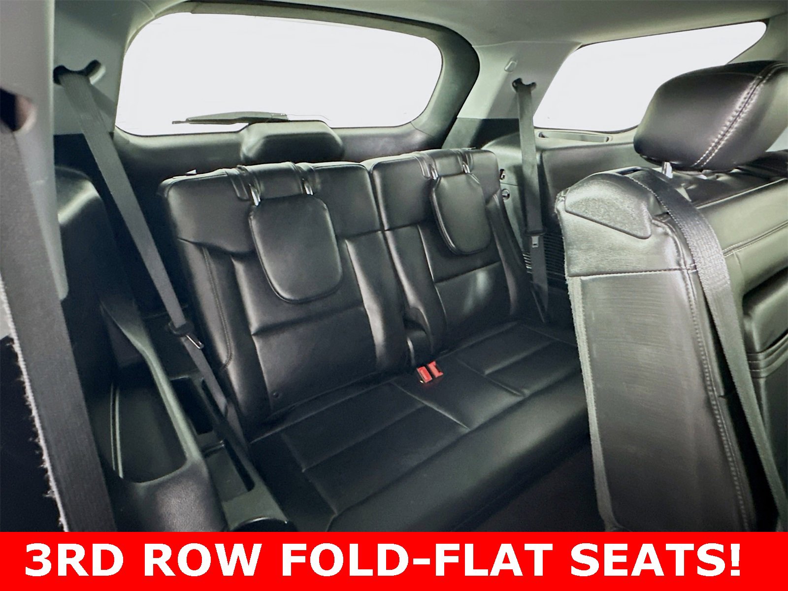 Used 2023 Ford Explorer XLT w/ Equipment Group 202A image 12