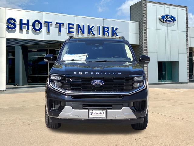 New 2025 Ford Expedition Platinum w/ Driver's Package image 2