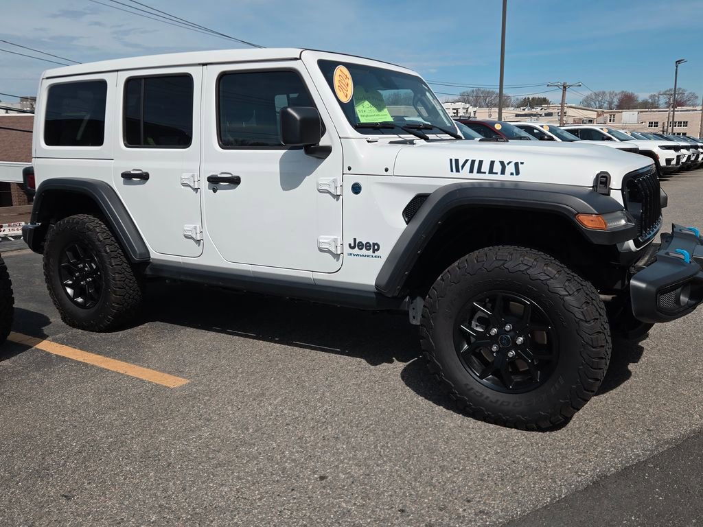 Used 2024 Jeep Wrangler Unlimited image 13