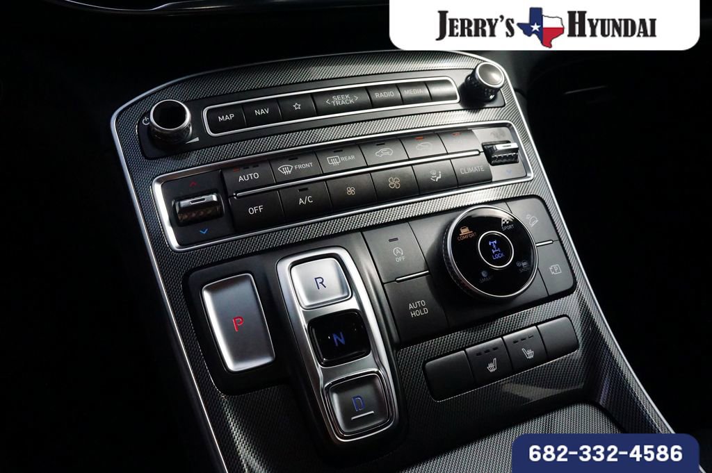 Used 2023 Hyundai Santa Fe SEL w/ Premium Package image 13
