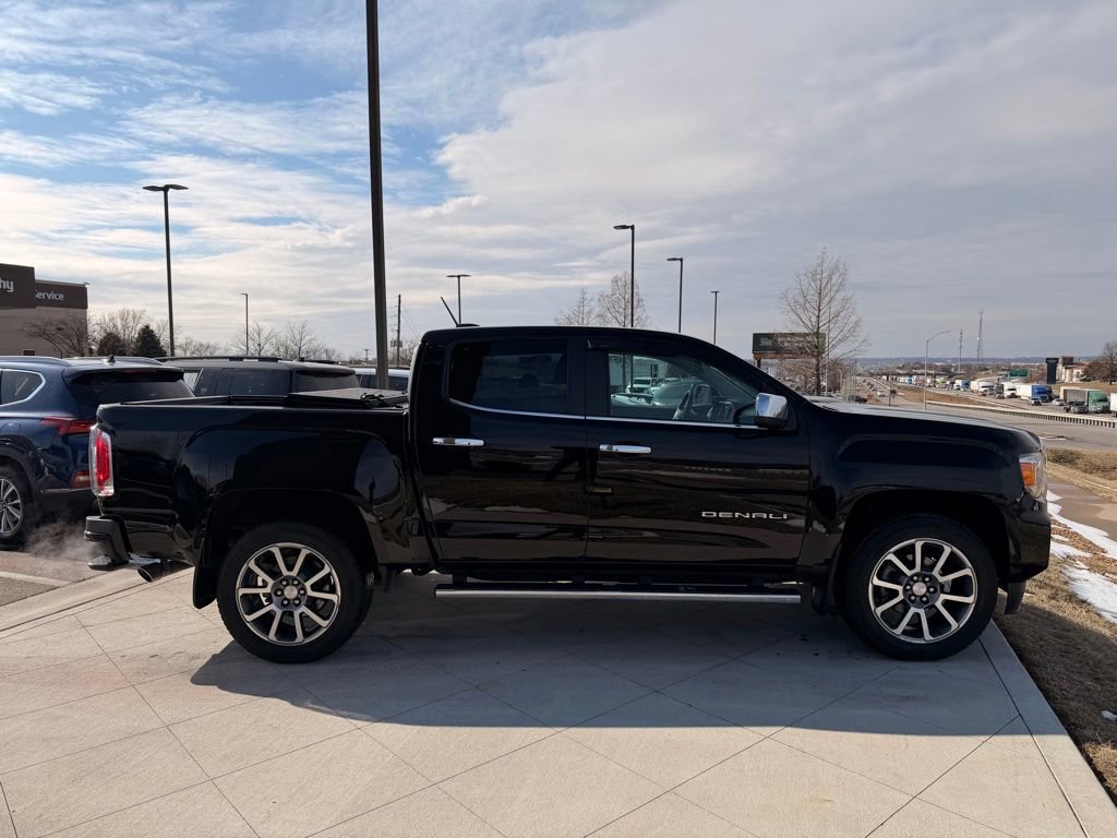 Used 2022 GMC Canyon Denali image 6