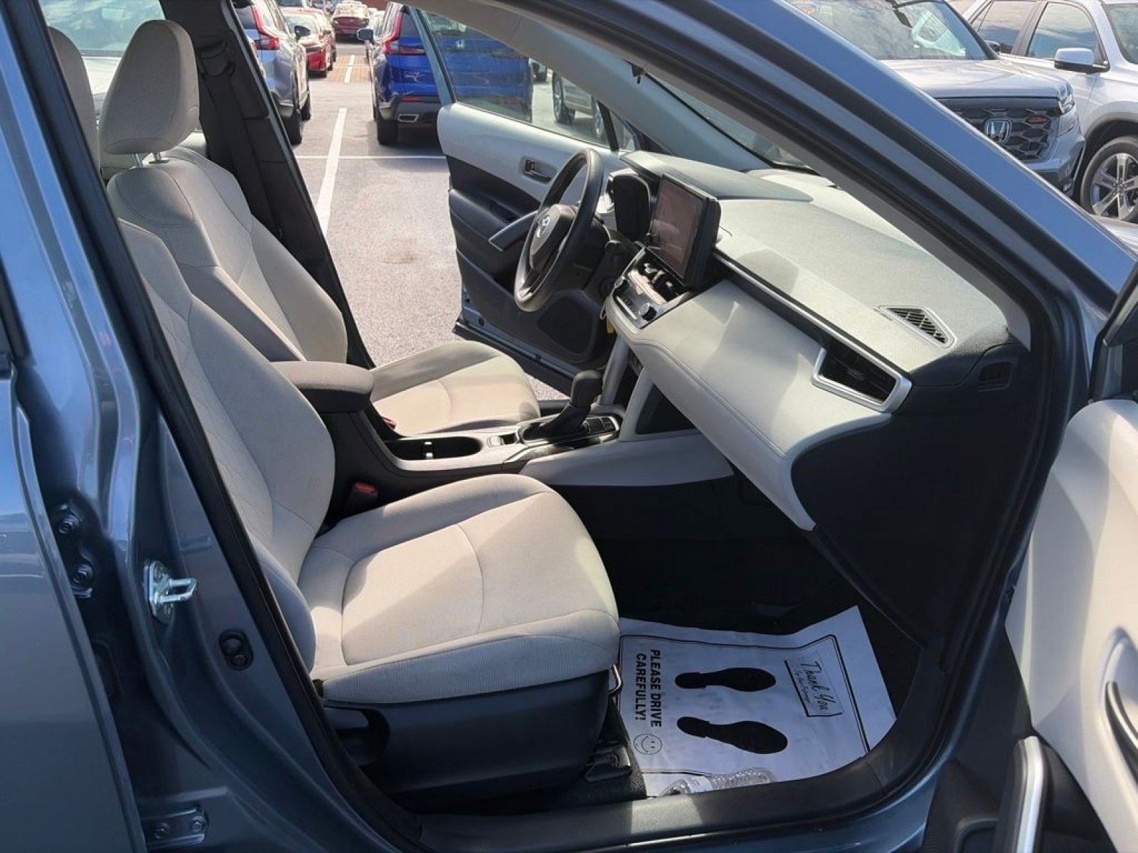 Used 2024 Toyota Corolla Cross L AWD/4WD image 21