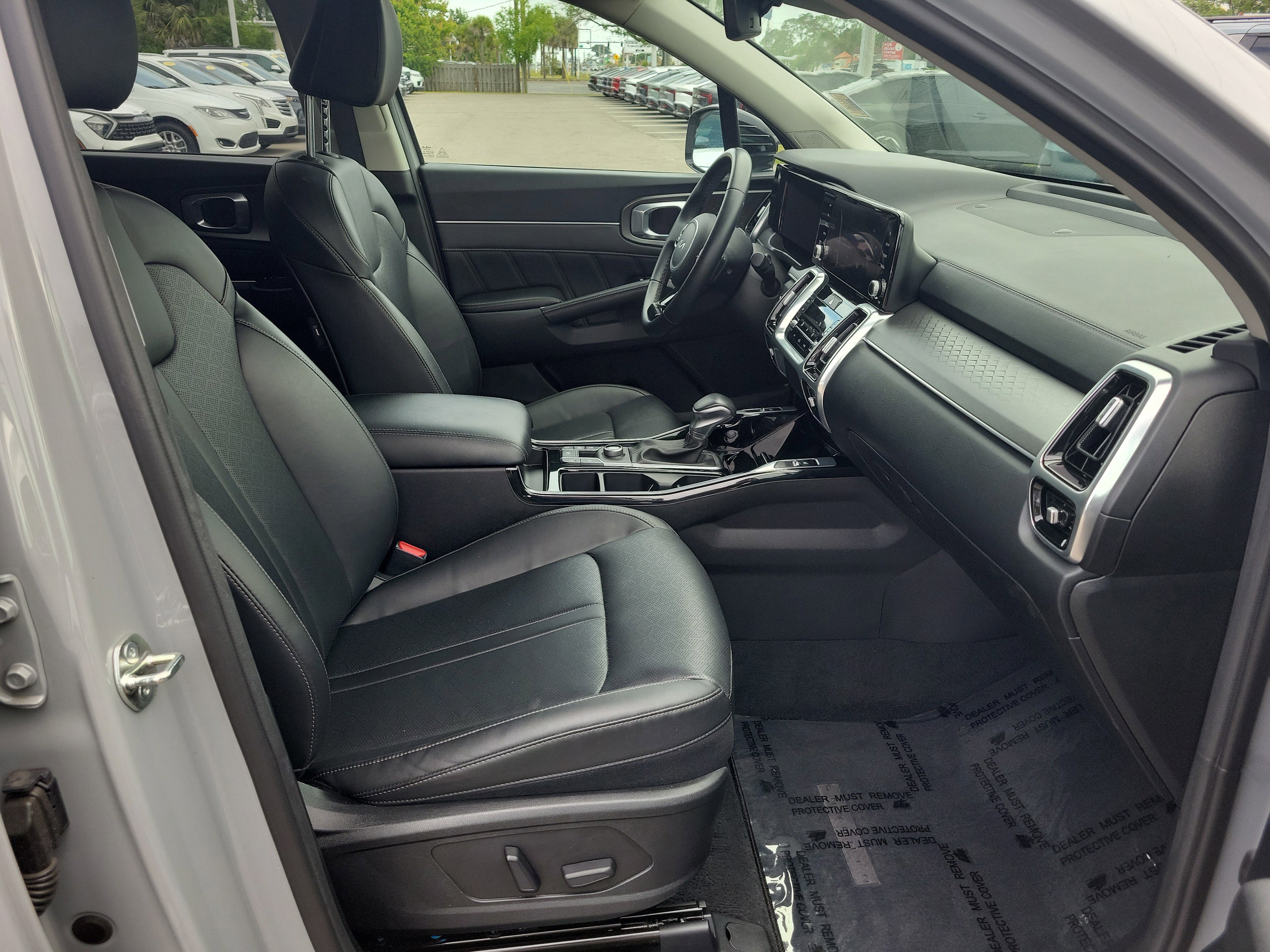 Certified 2023 Kia Sorento SX AWD/4WD image 7