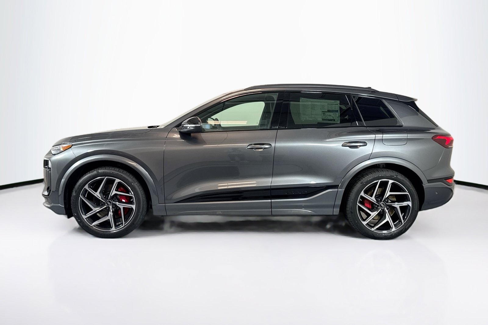 New 2027 Audi SQ6 e-tron Premium Plus AWD/4WD image 8