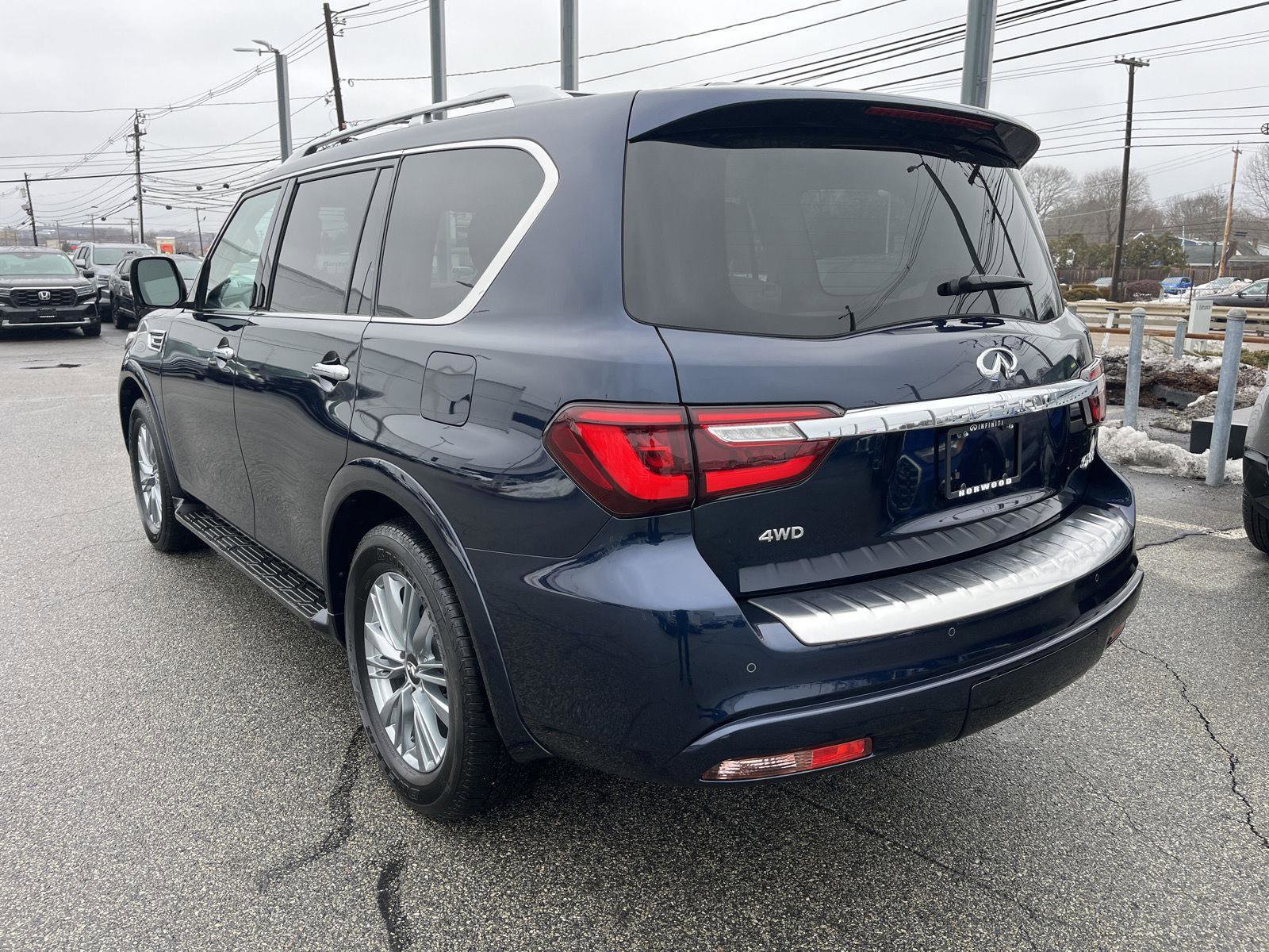 Certified 2024 INFINITI QX80 Luxe w/ Cargo Package image 5