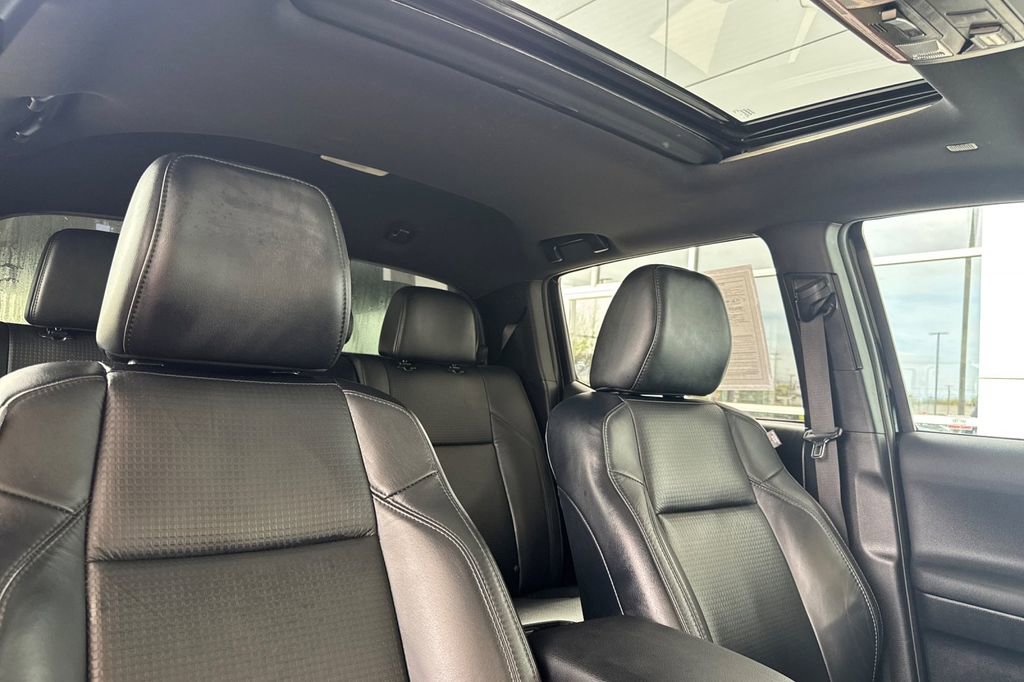 Used 2021 Toyota Tacoma TRD Off-Road w/ TRD Premium Off Road Package AWD/4WD image 16