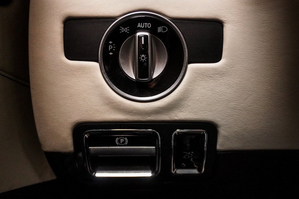 Used 2016 Mercedes-Benz AMG GT S w/ Exclusive Interior Package image 21