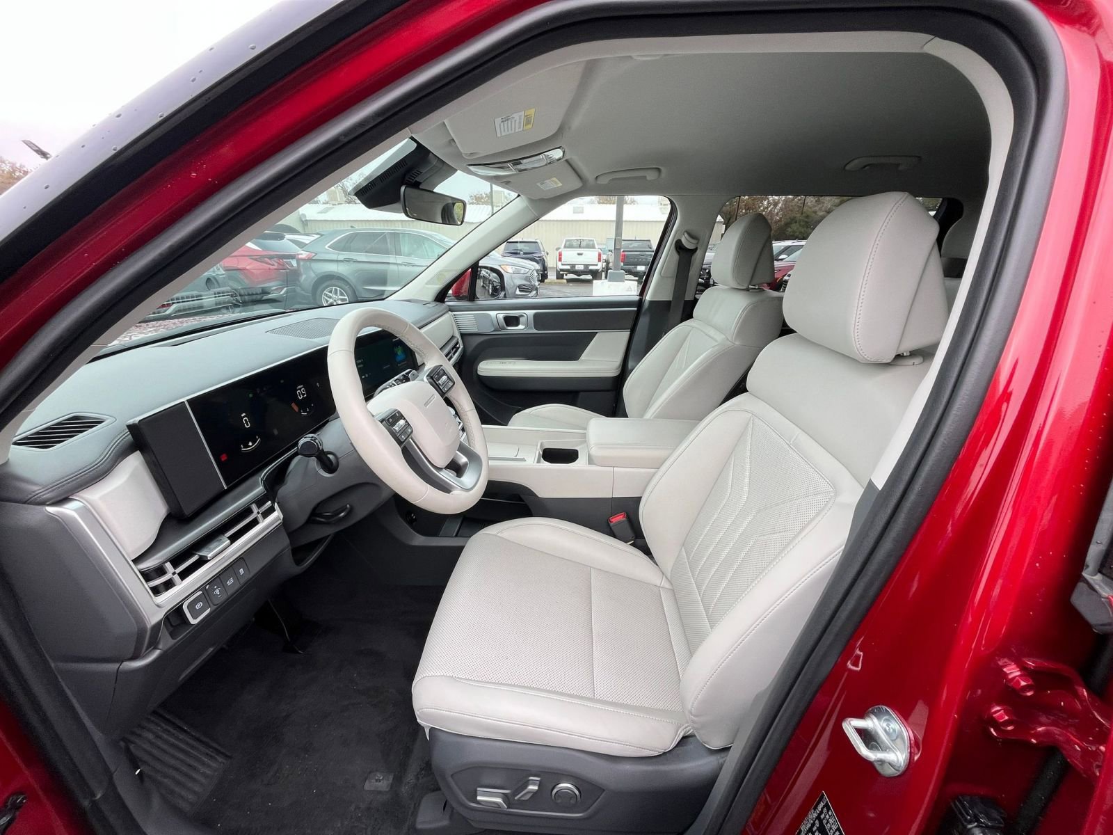 Used 2025 Hyundai Santa Fe SEL image 28