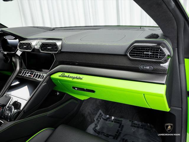 Used 2024 Lamborghini Urus S AWD/4WD image 40