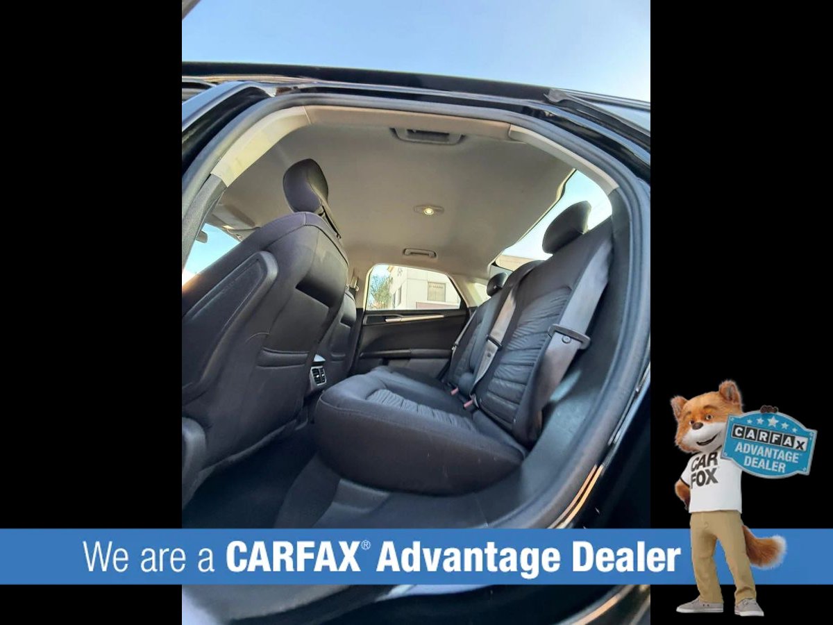 Used 2016 Ford Fusion SE FWD image 25