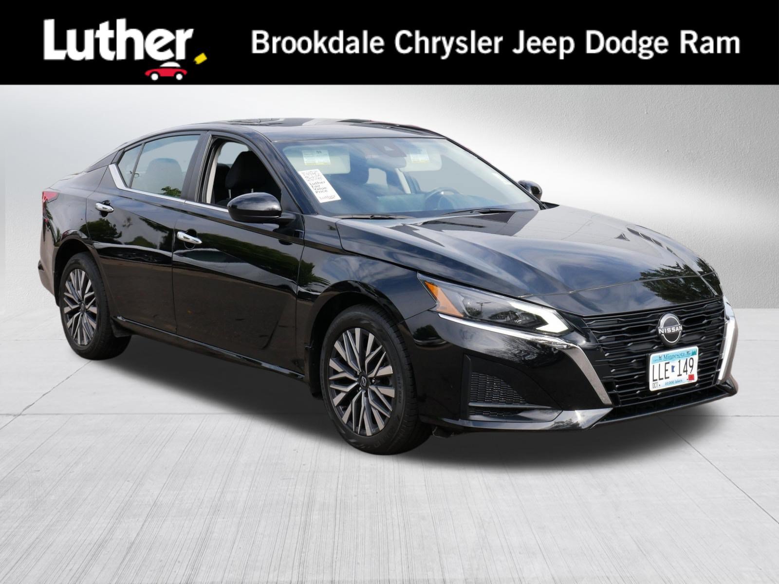 Used 2024 Nissan Altima 2.5 SV w/ SV Premium Package