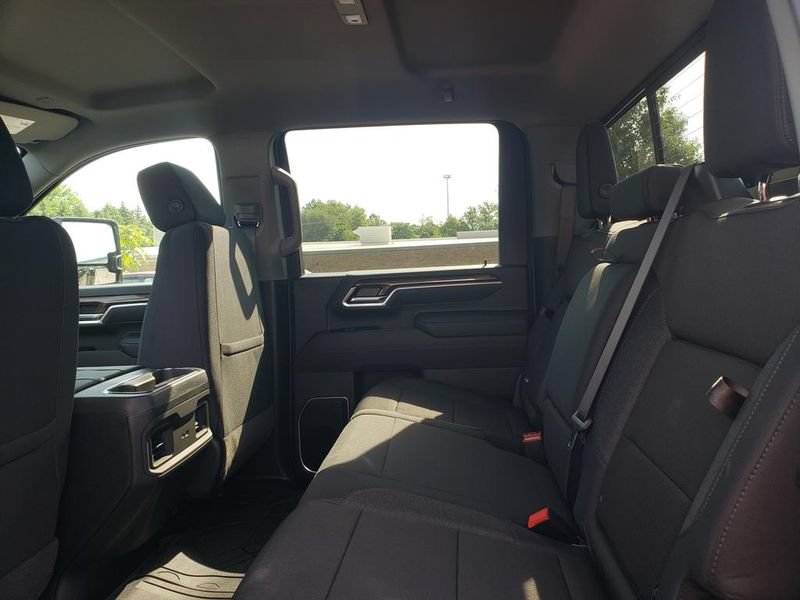 New 2026 Chevrolet Silverado 3500 LT w/ All Star Edition AWD/4WD image 7