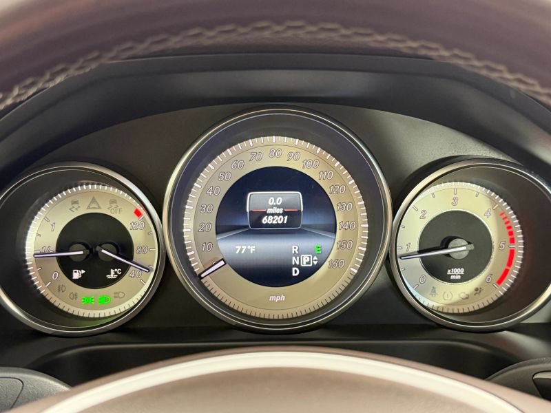 Used 2014 Mercedes-Benz E 250 BlueTEC 4MATIC Sedan image 93