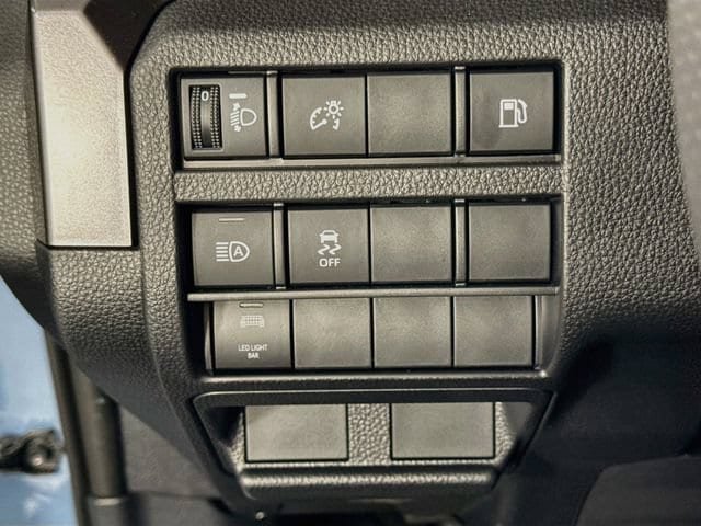New 2026 Toyota 4Runner SR5 AWD/4WD image 10