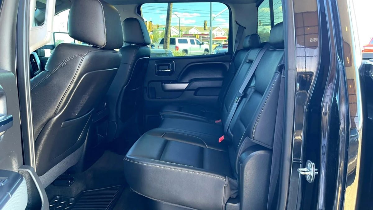 Used 2015 Chevrolet Silverado 2500 LTZ w/ Duramax Plus Package AWD/4WD image 50