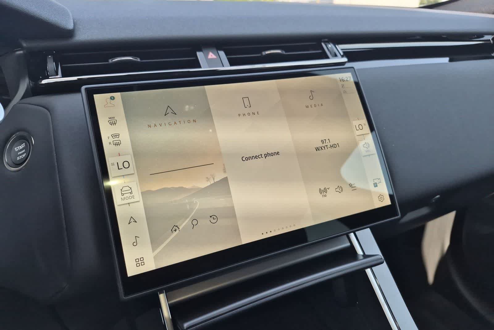 New 2026 Land Rover Range Rover Velar S AWD/4WD image 28