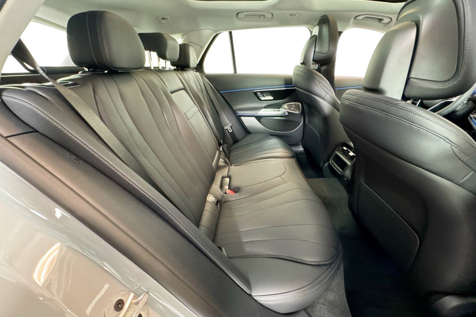 New 2026 Mercedes-Benz E 450 4MATIC All-Terrain Wagon image 25