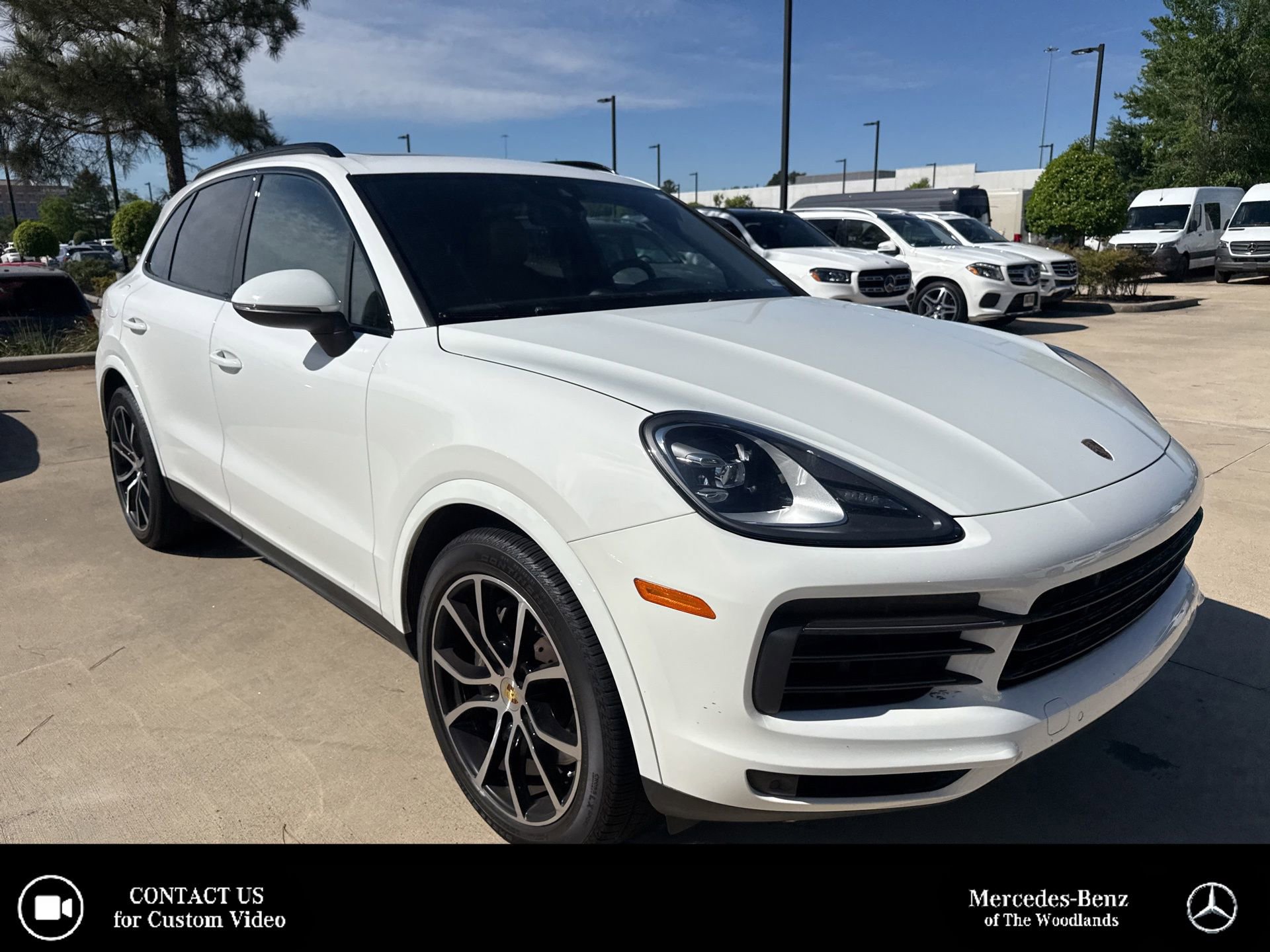 Used 2023 Porsche Cayenne Platinum Edition image 1