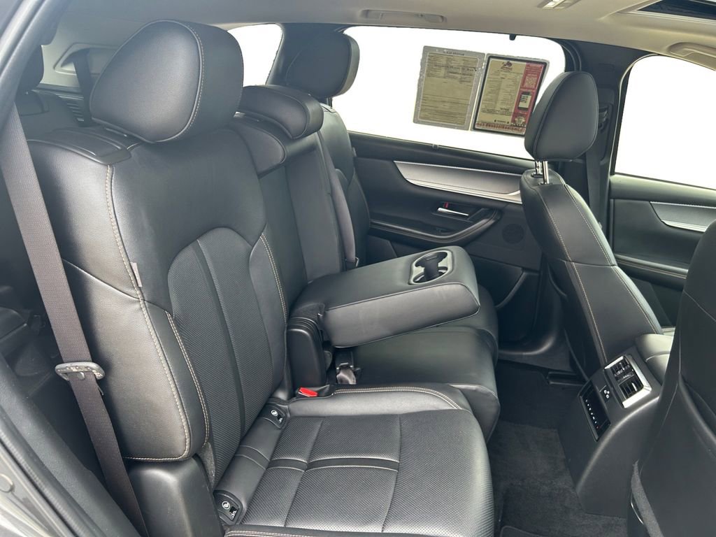 Used 2024 MAZDA CX-90 3.3 Turbo w/ Preferred Plus AWD/4WD image 17