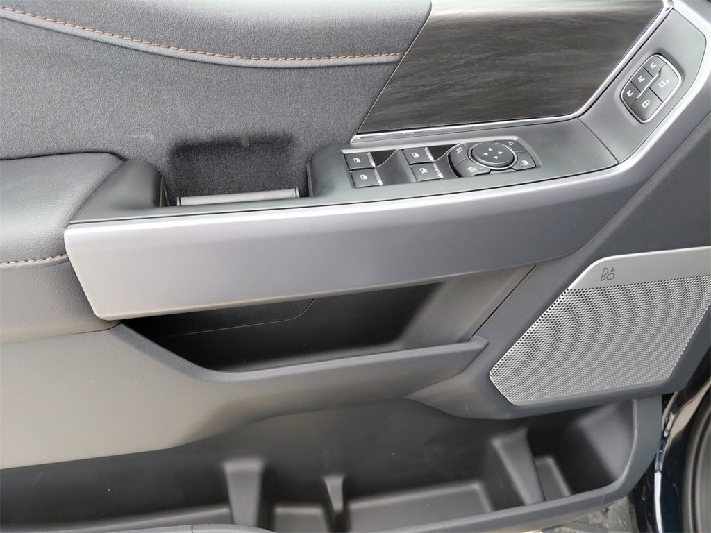 New 2025 Ford F150 Lariat w/ Equipment Group 501A Mid image 28