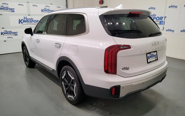 Used 2024 Kia Telluride S w/ S Sunroof Package image 5