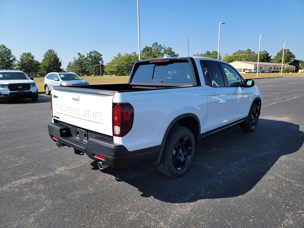 New 2026 Honda Ridgeline Black Edition image 18