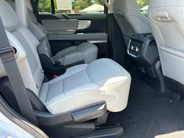 New 2026 Ford Expedition Active RWD image 15