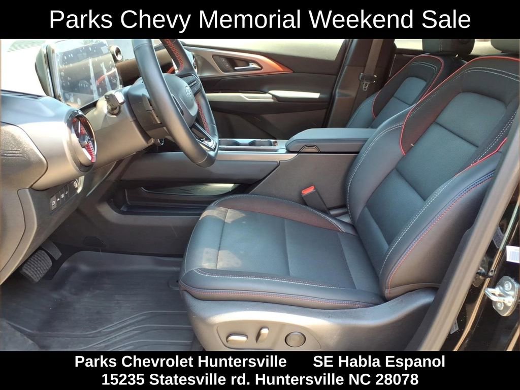 Certified 2025 Chevrolet Equinox EV RS FWD image 15