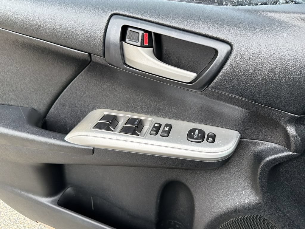 Used 2014 Toyota Camry SE FWD image 22