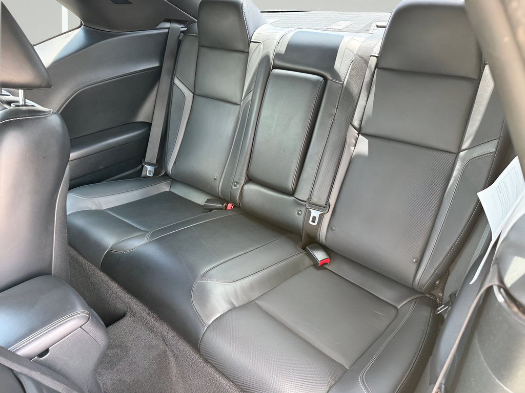 Used 2015 Dodge Challenger R/T Plus RWD image 19
