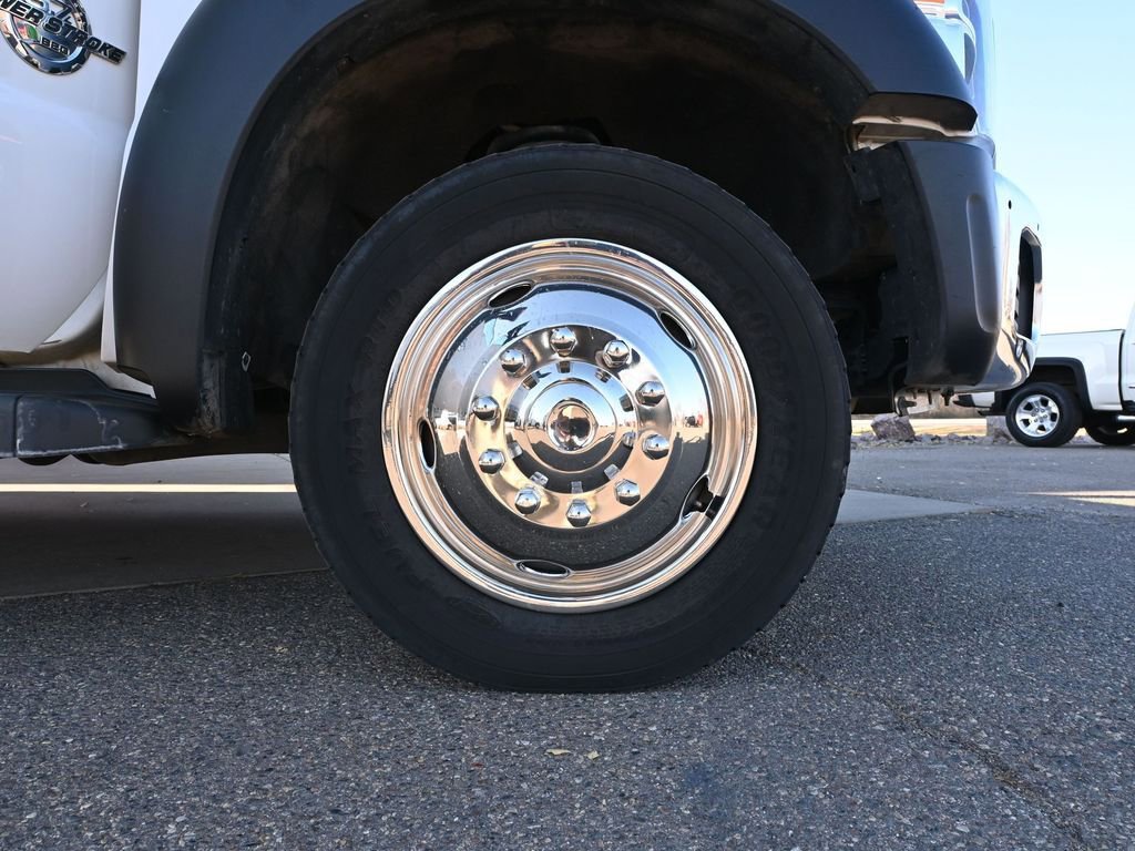 Used 2012 Ford F550 4x4 SuperCab Super Duty w/ Payload Upgrade Pkg image 26