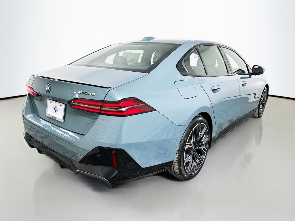 New 2026 BMW i5 eDrive40 w/ M Sport Package image 5