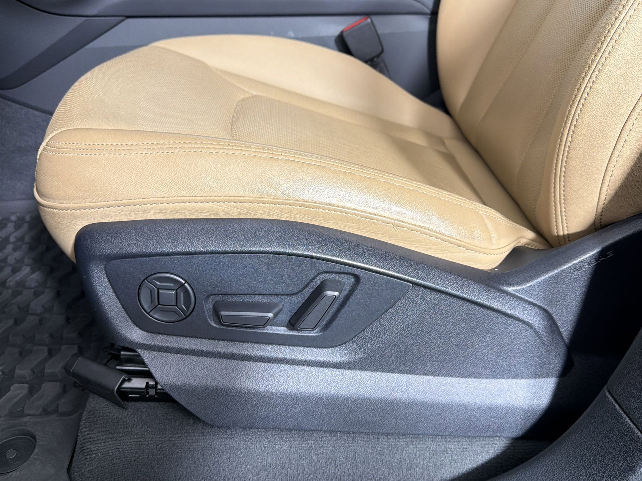 Certified 2023 Audi Q7 2.0T Premium Plus image 11