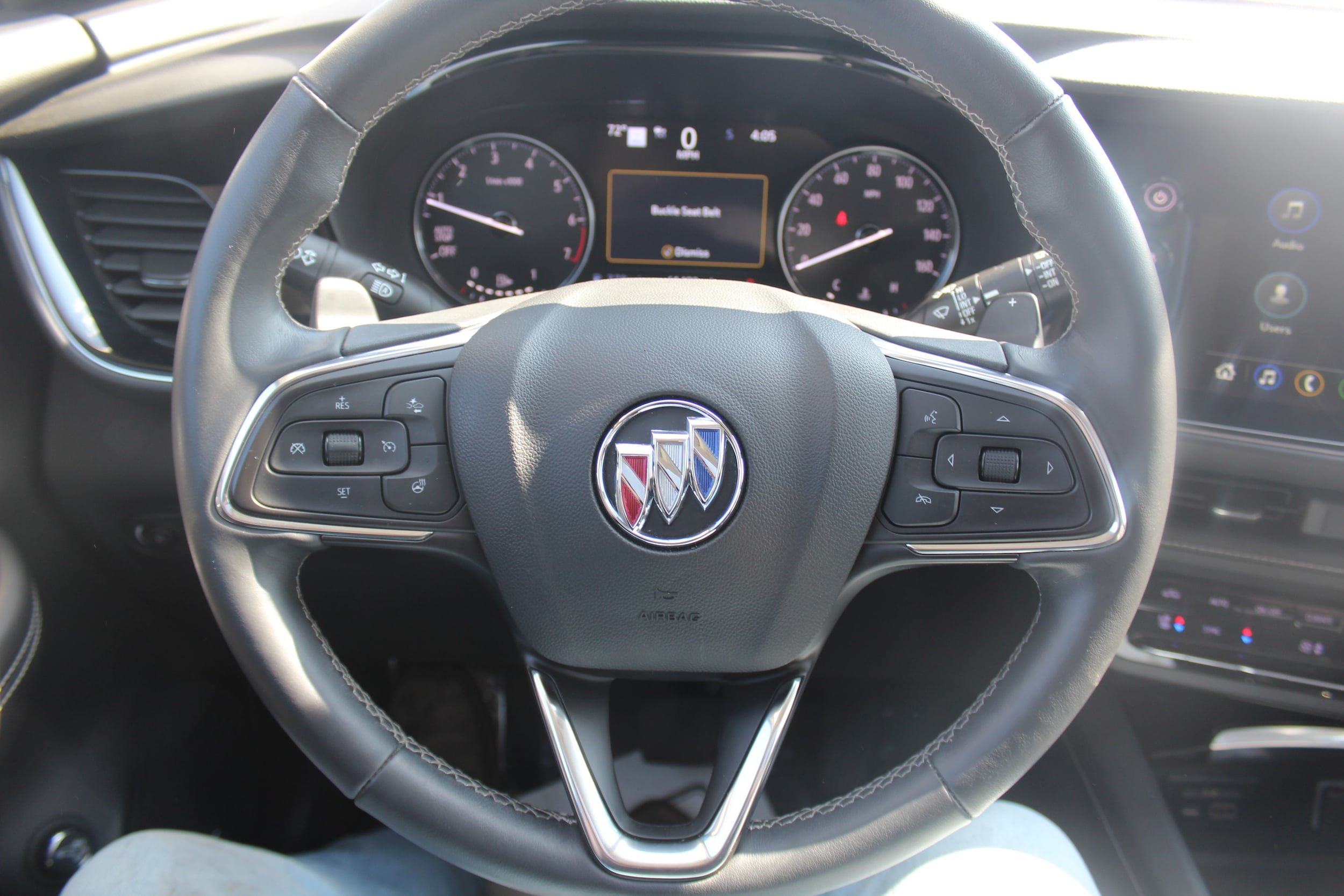 Used 2022 Buick Envision Avenir w/ Technology Package II FWD image 7