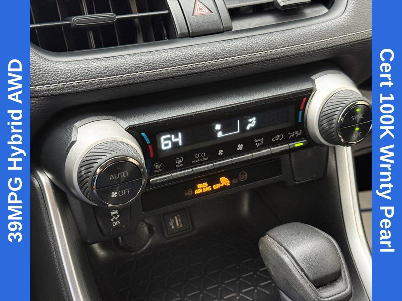 Used 2025 Toyota RAV4 LE AWD/4WD image 27