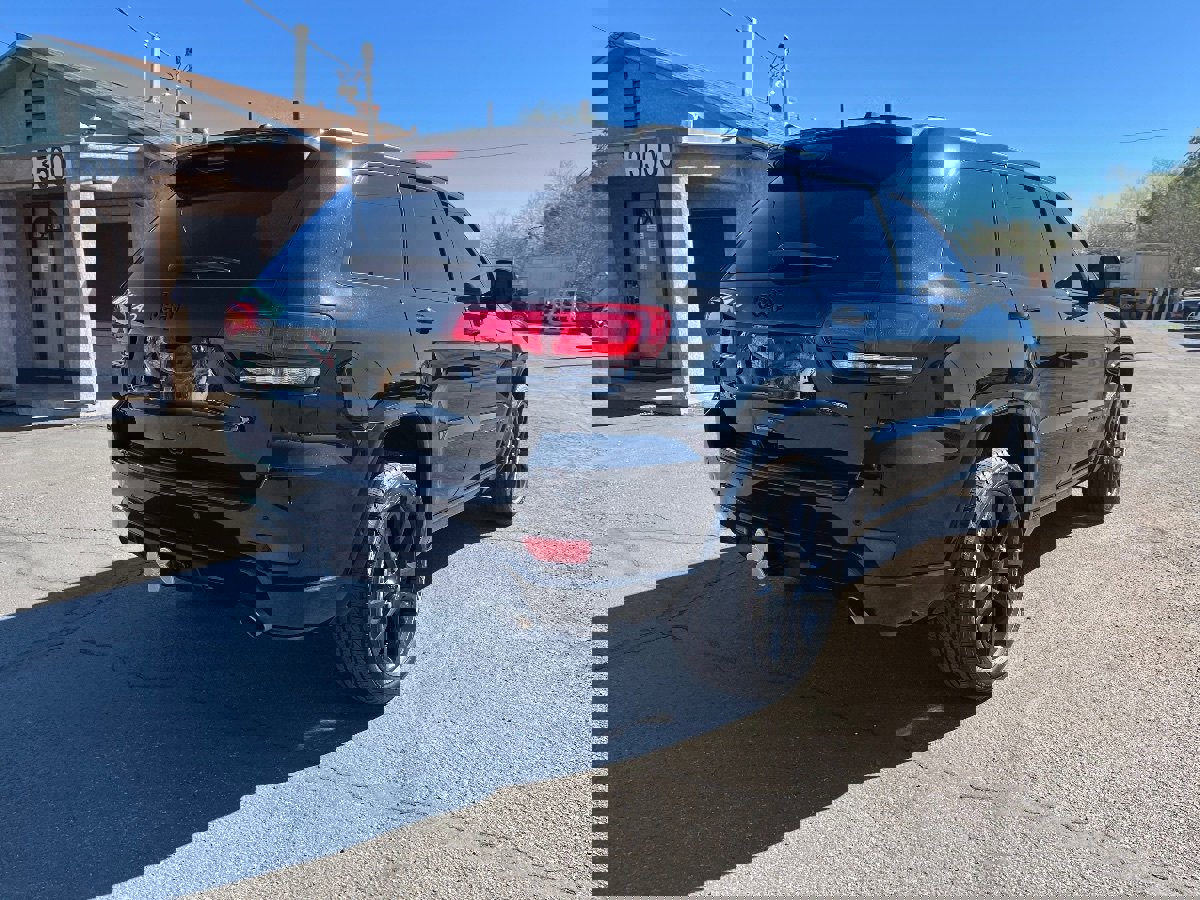 Used 2018 Jeep Grand Cherokee Altitude image 5