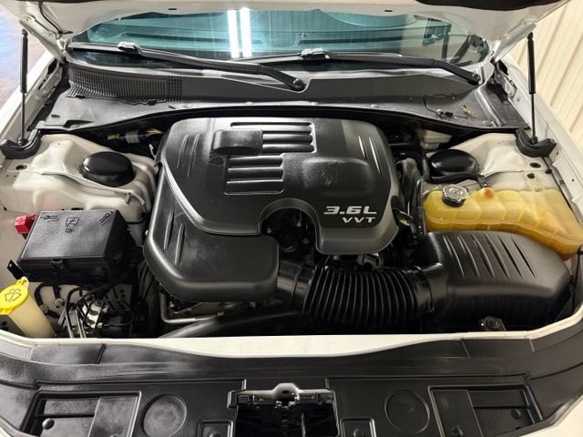 Used 2014 Chrysler 300 AWD w/ Driver Convenience Group image 42