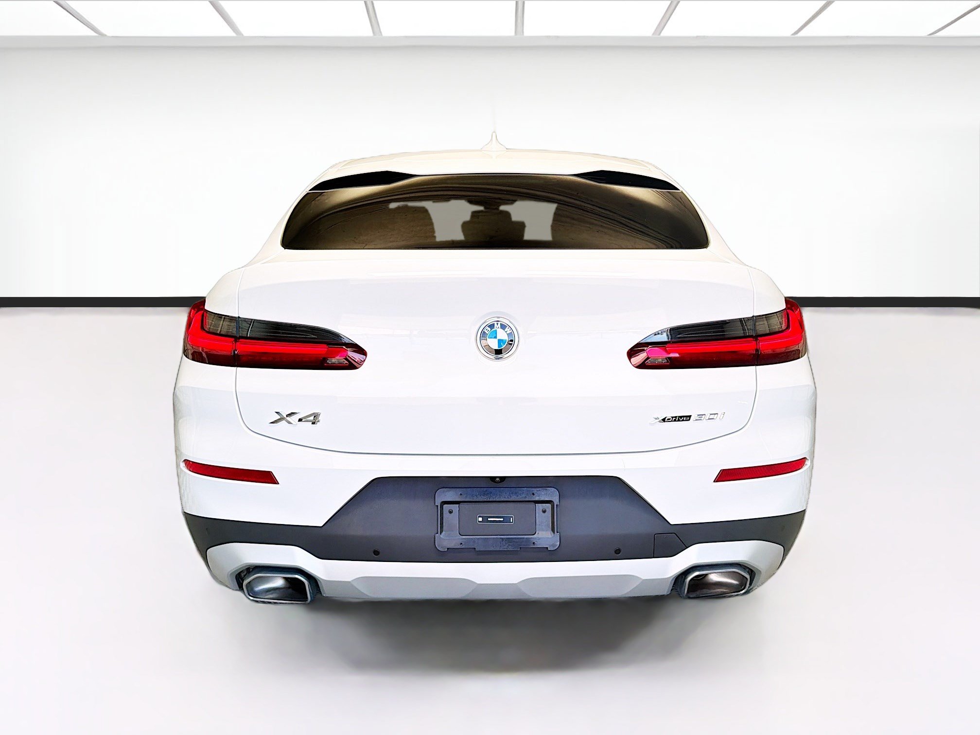 Used 2025 BMW X4 xDrive30i w/ Convenience Package AWD/4WD image 5
