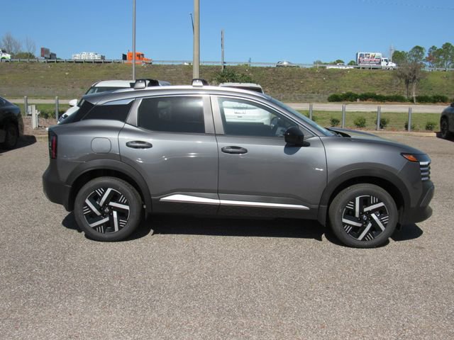 New 2026 Nissan Kicks SV w/ SV Premium Package FWD image 2