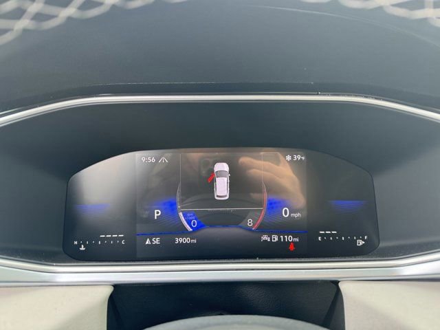 Used 2025 Volkswagen Taos SE w/ Panoramic Sunroof Package AWD/4WD image 22