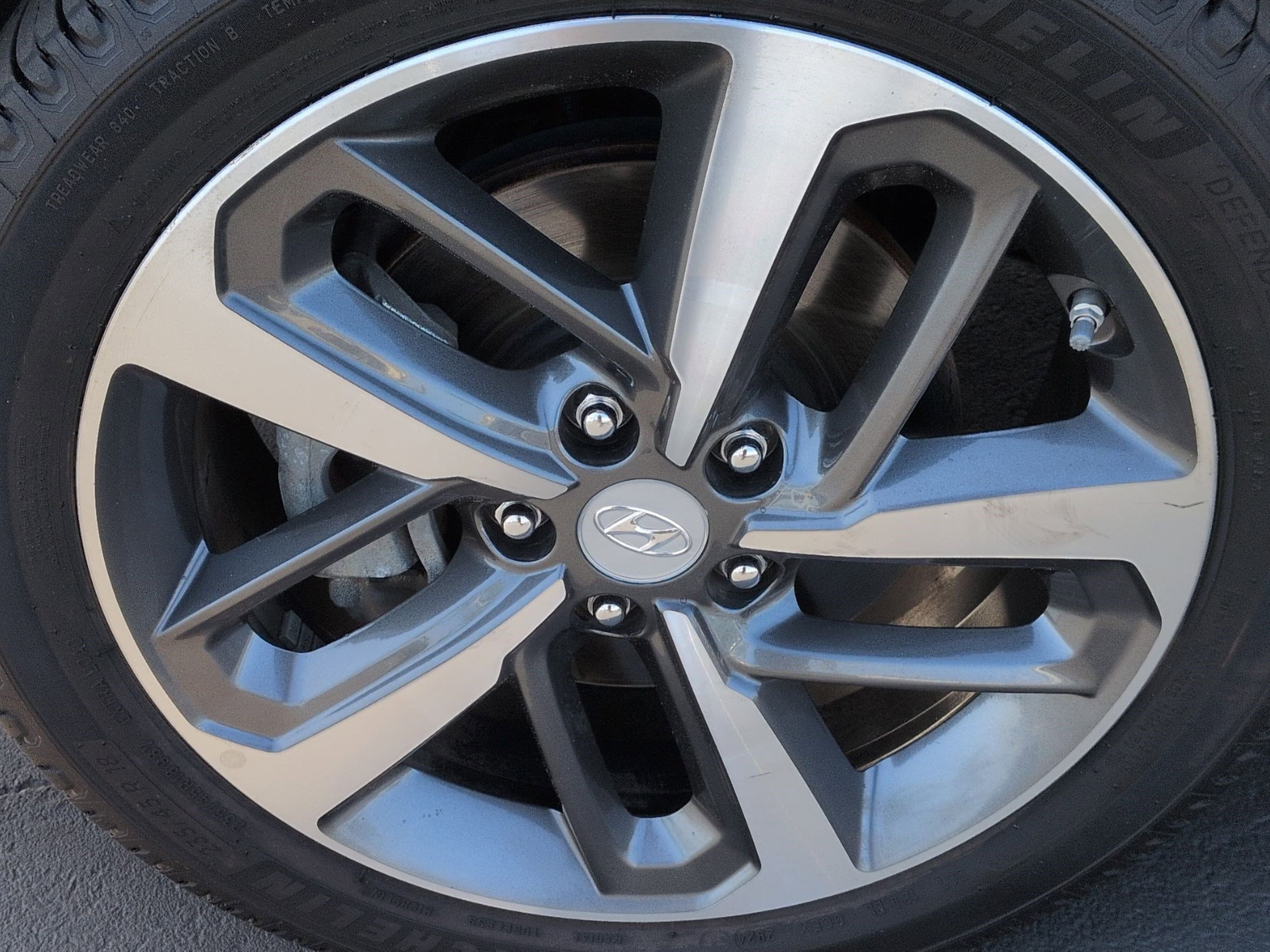 Used 2019 Hyundai Kona Limited FWD image 13