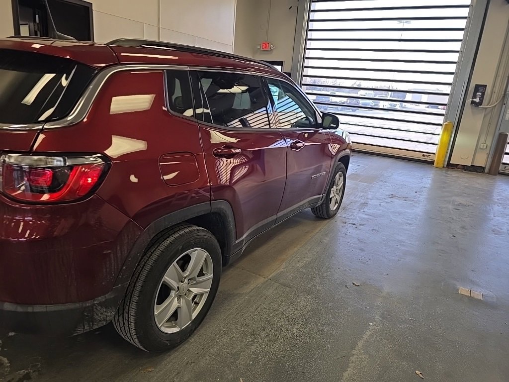 Used 2022 Jeep Compass Latitude w/ Sun and Sound Group image 4