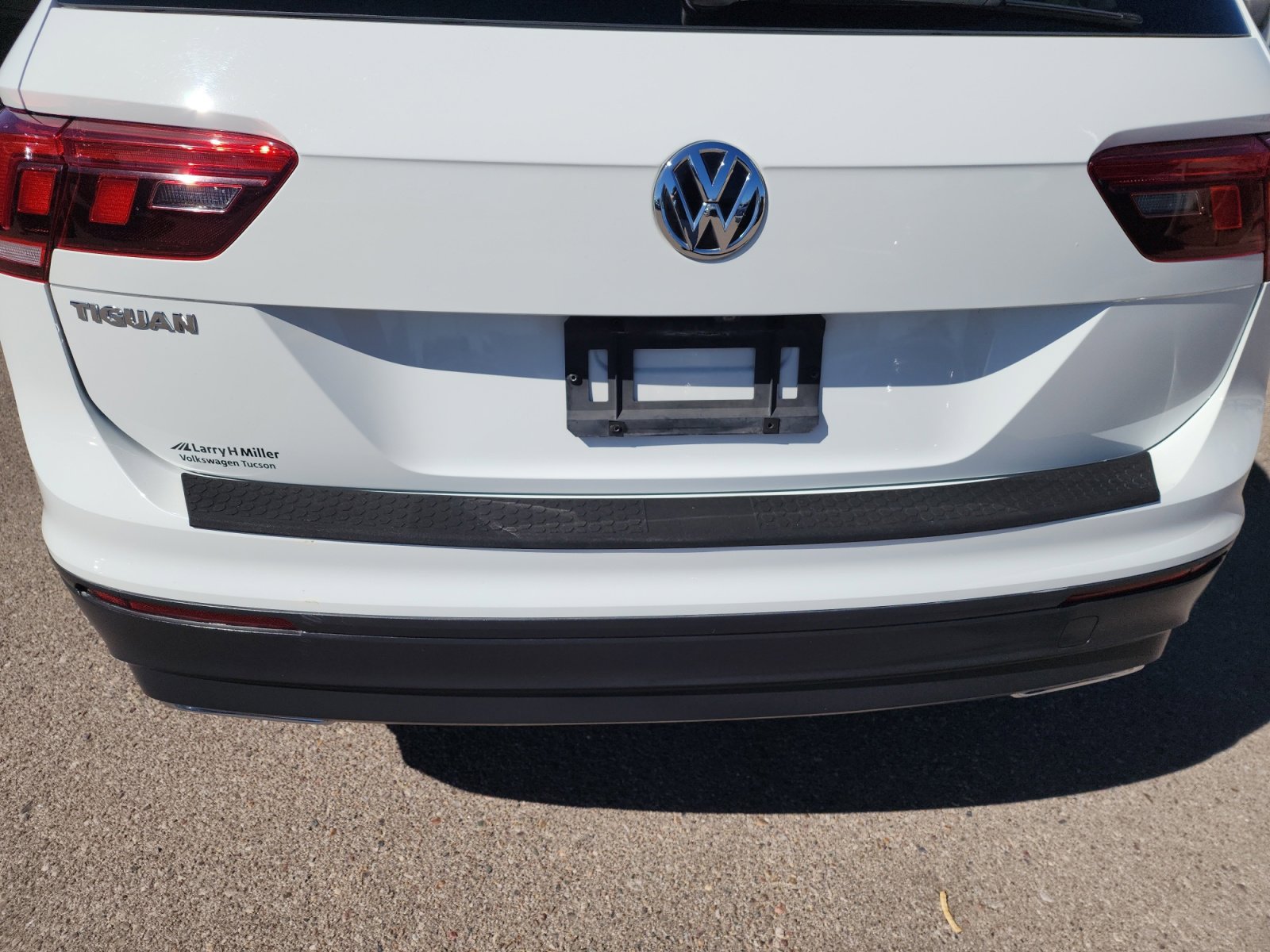 Used 2019 Volkswagen Tiguan S w/ Driver Assistance Package image 24
