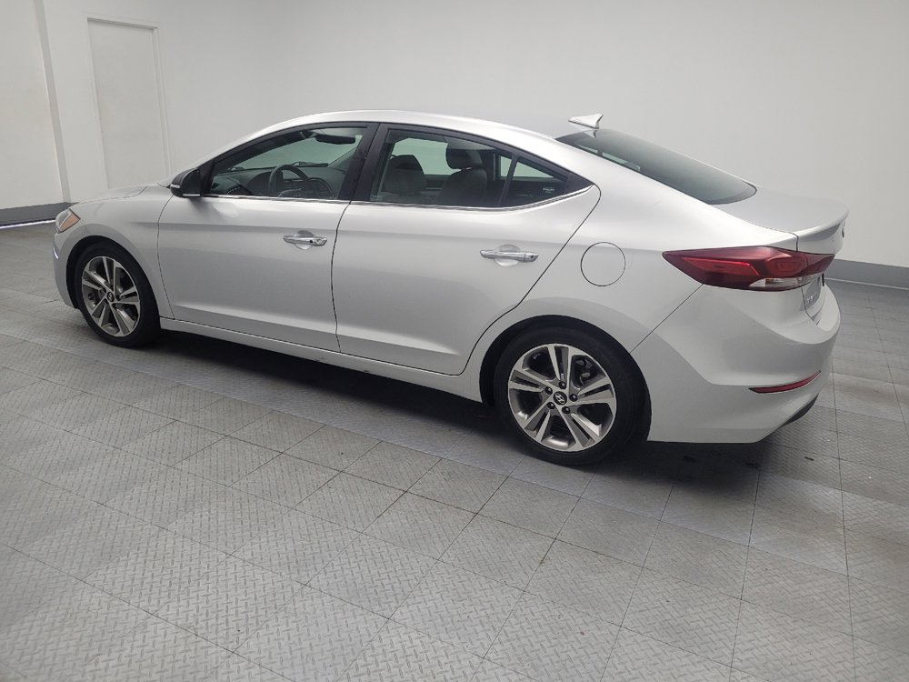Used 2017 Hyundai Elantra Limited image 3