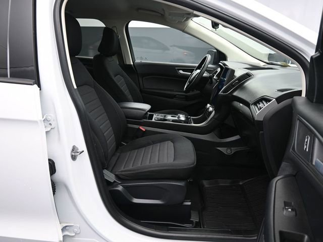 Used 2021 Ford Edge SE image 44