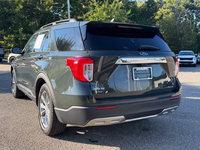 Used 2024 Ford Explorer XLT w/ Equipment Group 202A RWD image 3