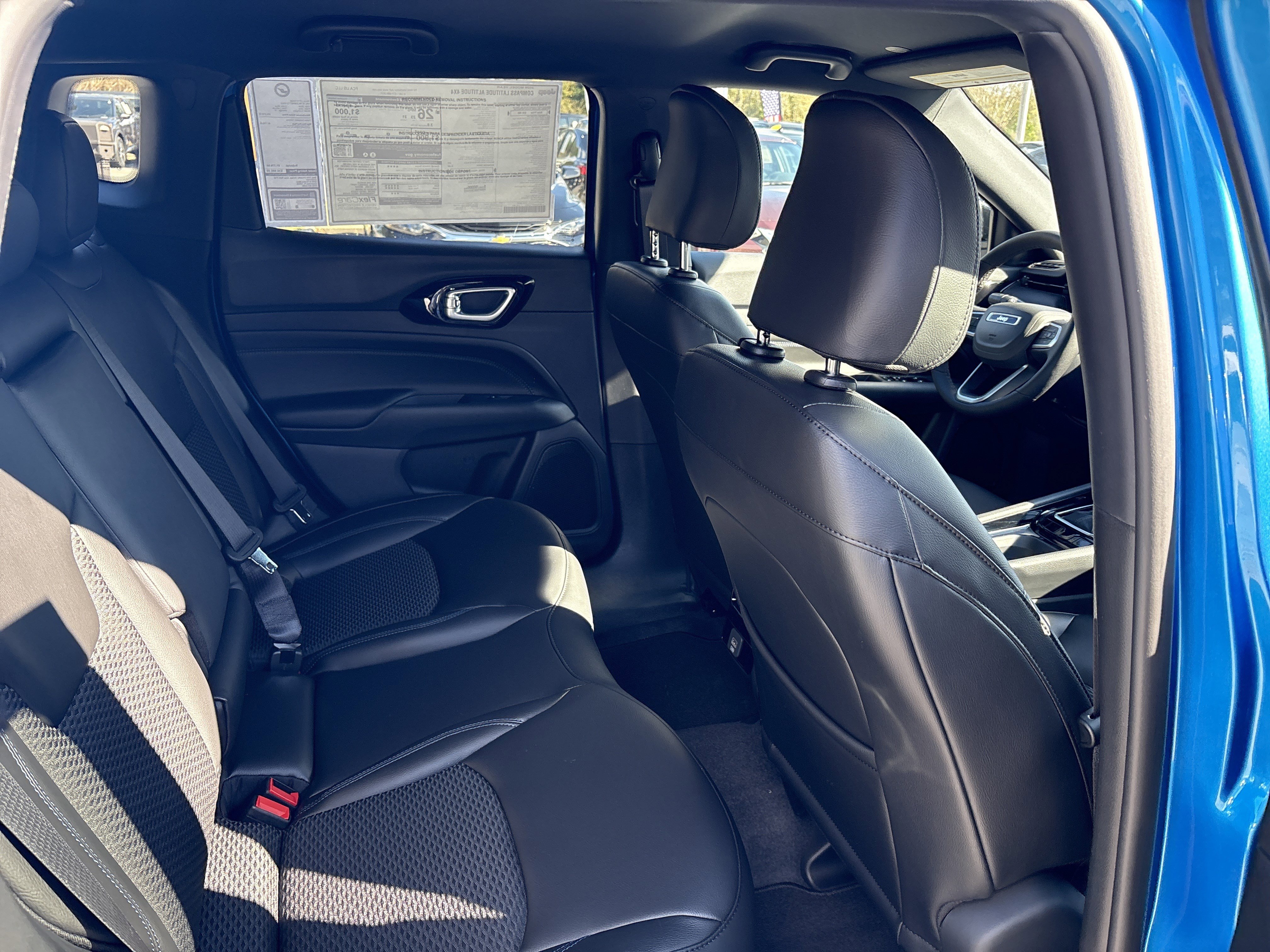 New 2026 Jeep Compass Latitude image 18