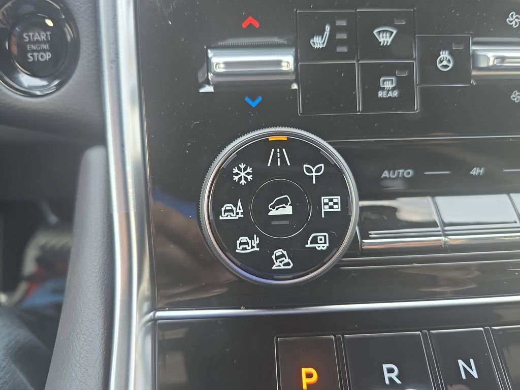 New 2025 Nissan Armada SL w/ Captain's Chari Seat Package image 24