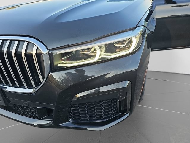 Used 2021 BMW 740i xDrive w/ M Sport Package AWD/4WD image 28
