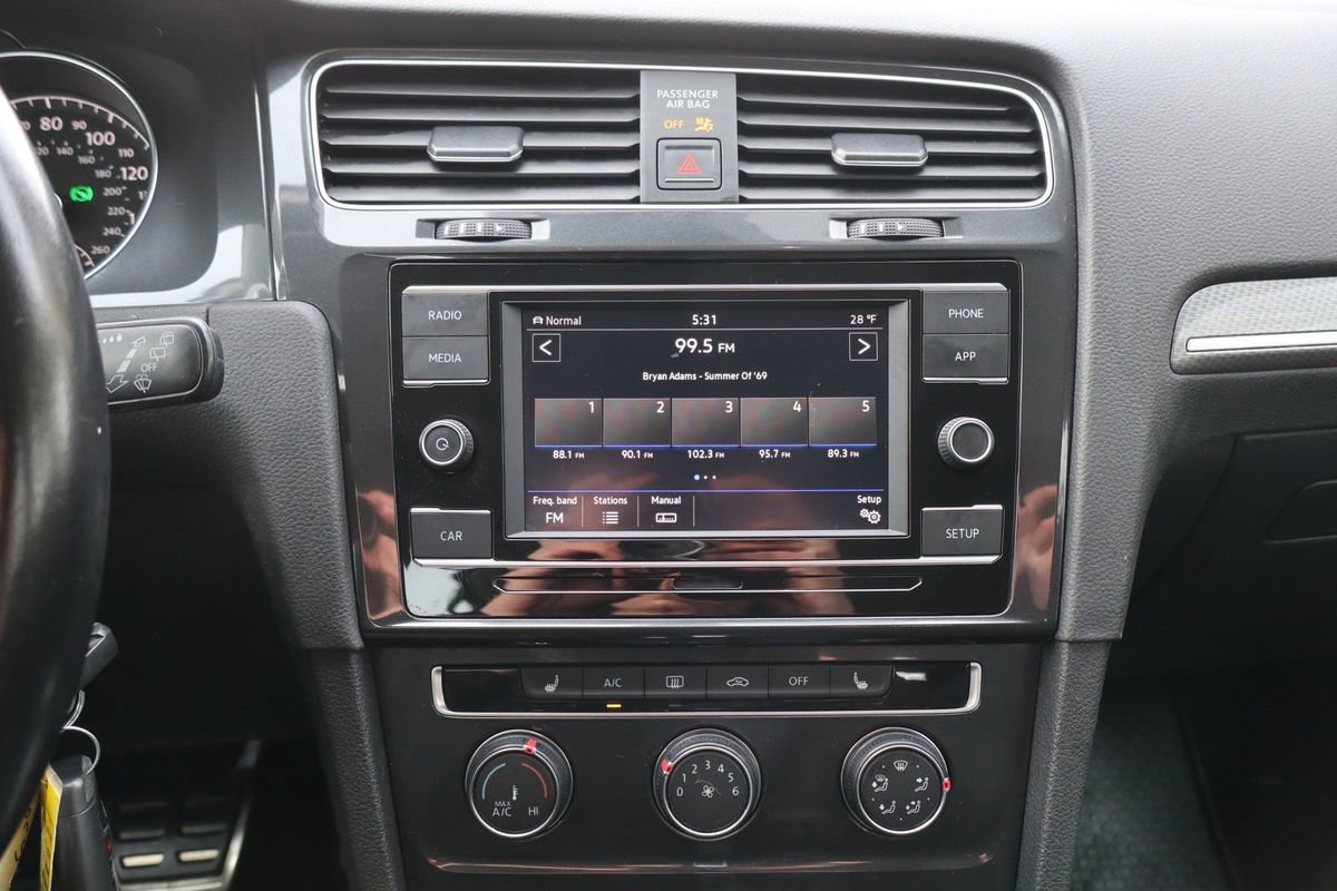 Used 2018 Volkswagen Golf Alltrack S image 35